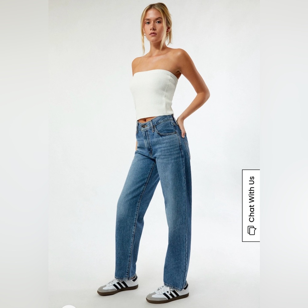 SOLD Levis 94 Baggy Jeans Women’s 28x30 Blue Denim Straight Leg Relaxed Fit